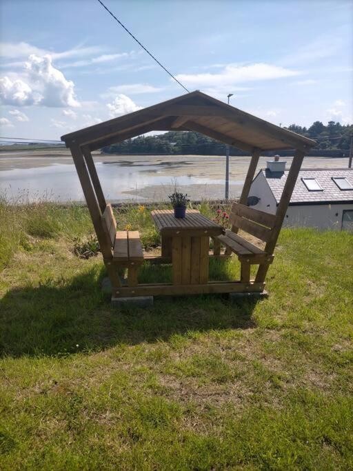 2 Quay Road, Killala. Stunning Sea Front Cottage ภายนอก รูปภาพ