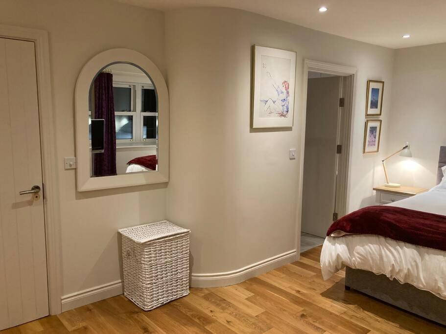 2 Quay Road, Killala. Stunning Sea Front Cottage ภายนอก รูปภาพ